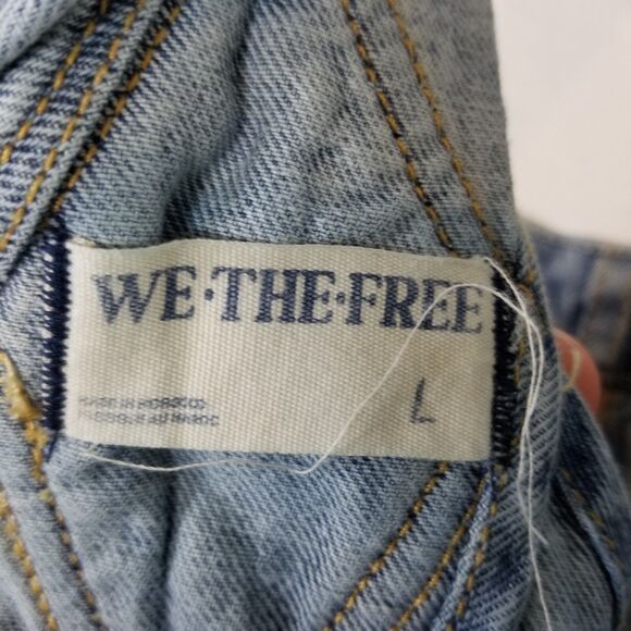 Free People WE THE FREE Denim Shortalls Size 26 Shorts Blue Jeans Roll Up Y2K - Picture 7 of 9